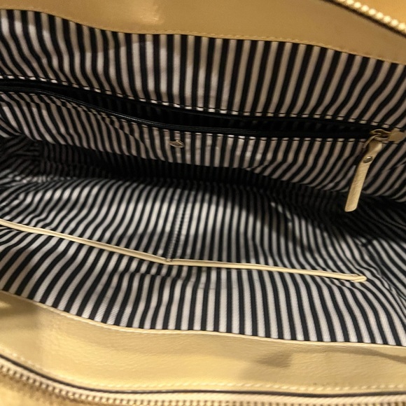 Kate Spade, large work tote, could fit 14 inch laptop, cream color - Picture 7 of 7
